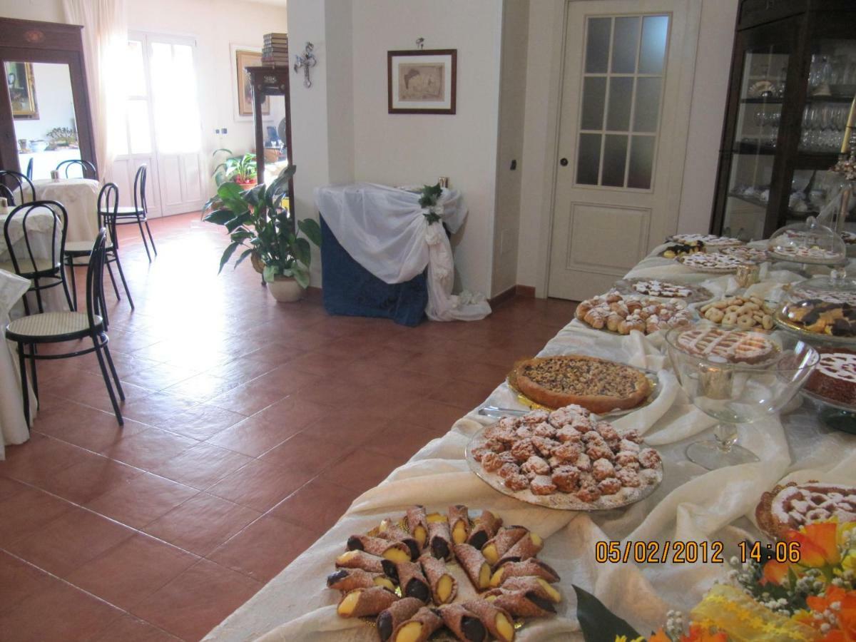 B&B Macchia D'Olmo 卡帕乔-帕埃斯图姆 外观 照片